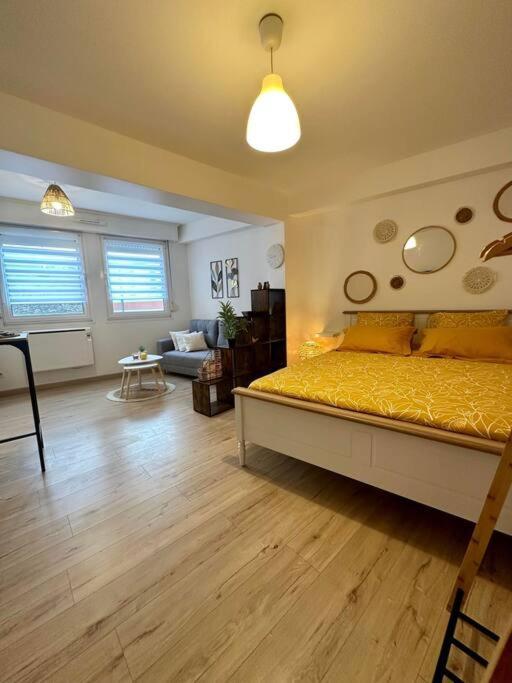 Appartement Neuf Entierement Equipe Proche Centre Amiens Esterno foto