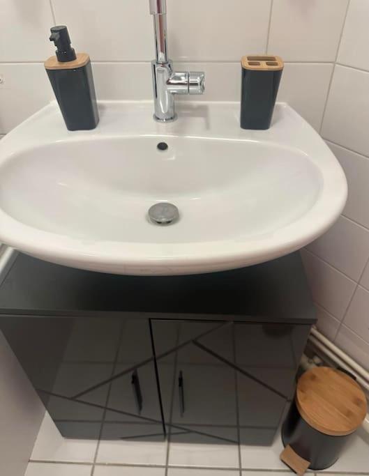 Appartement Neuf Entierement Equipe Proche Centre Amiens Esterno foto