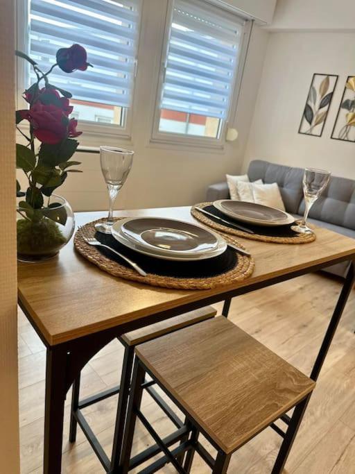 Appartement Neuf Entierement Equipe Proche Centre Amiens Esterno foto